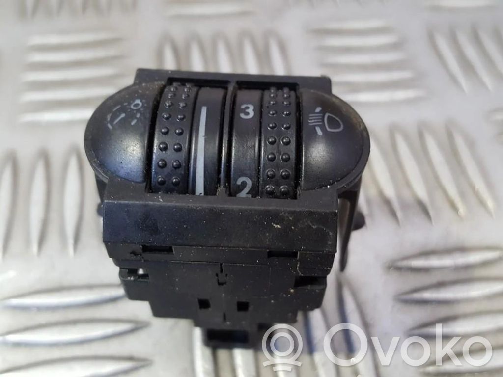 Volkswagen PASSAT B5 Comutator control nivel faruri