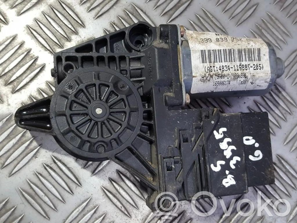 Volkswagen PASSAT B5 Motor macara geam ușă spate 