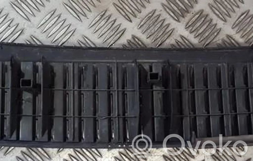 Seat Alhambra (Mk1) Rivestimento del tergicristallo