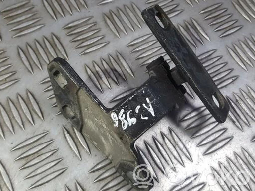 BMW X5 E53 Front door upper hinge 