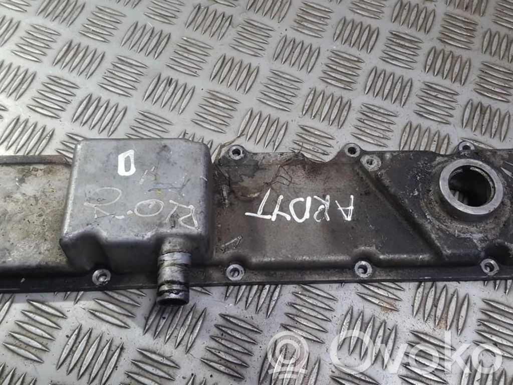 Cache culbuteur