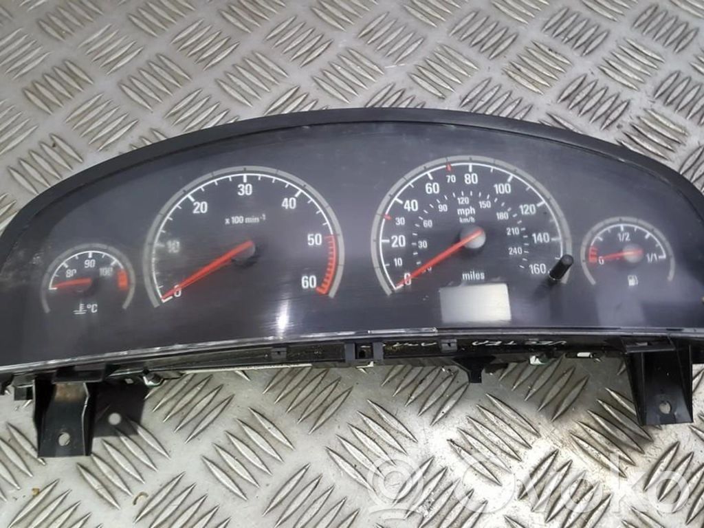 Opel Vectra C Vitezometru (grup de instrumente) 