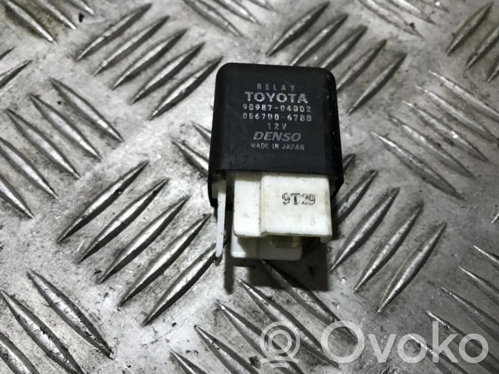 Toyota Carina T210 Altri relè