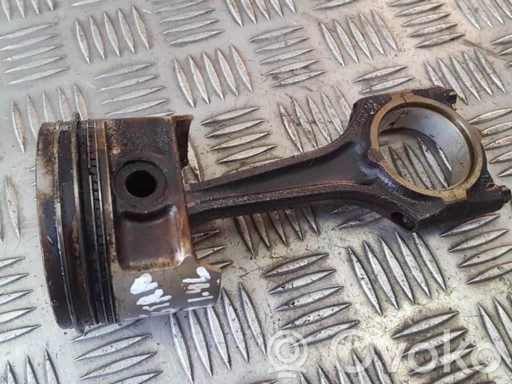 Opel Astra G Piston avec bielle 