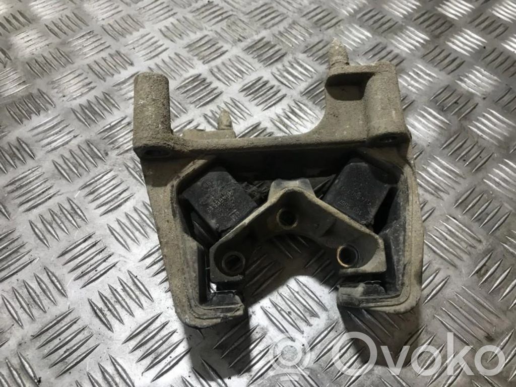 Opel Vectra B Engine mount bracket 