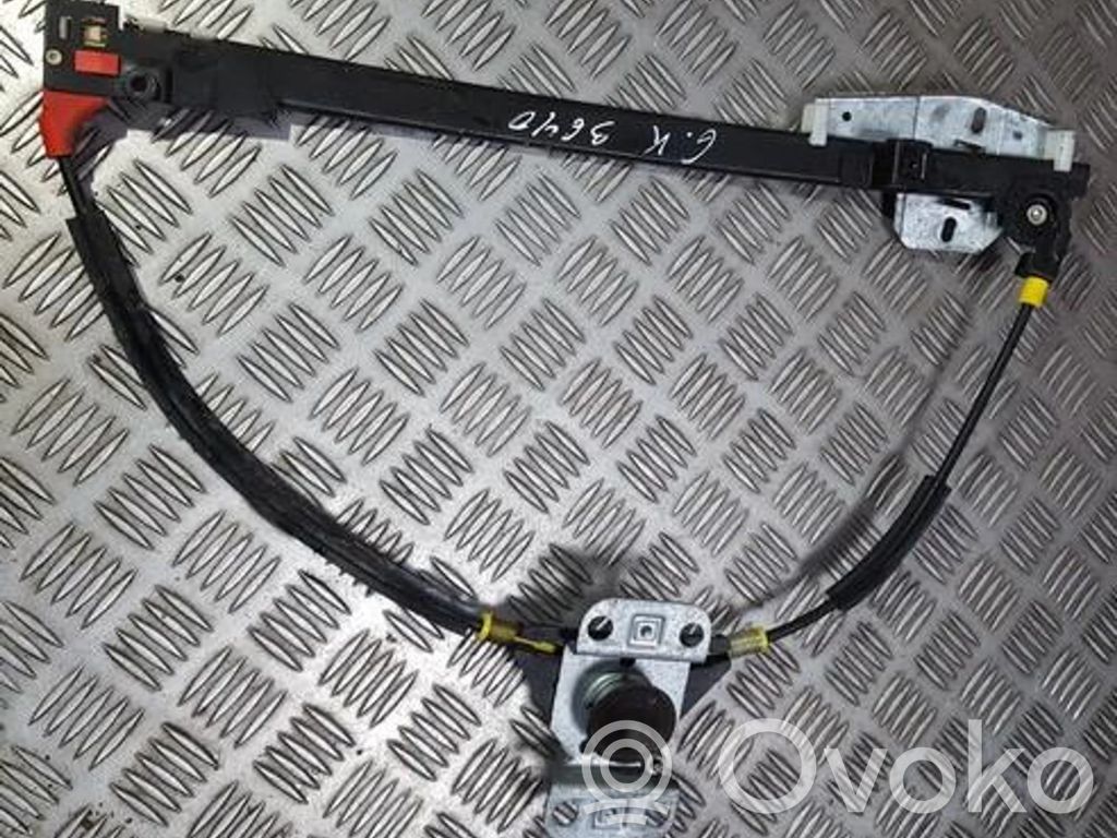 Volkswagen PASSAT B4 Regulador con motor de la ventanilla de la puerta corredera 