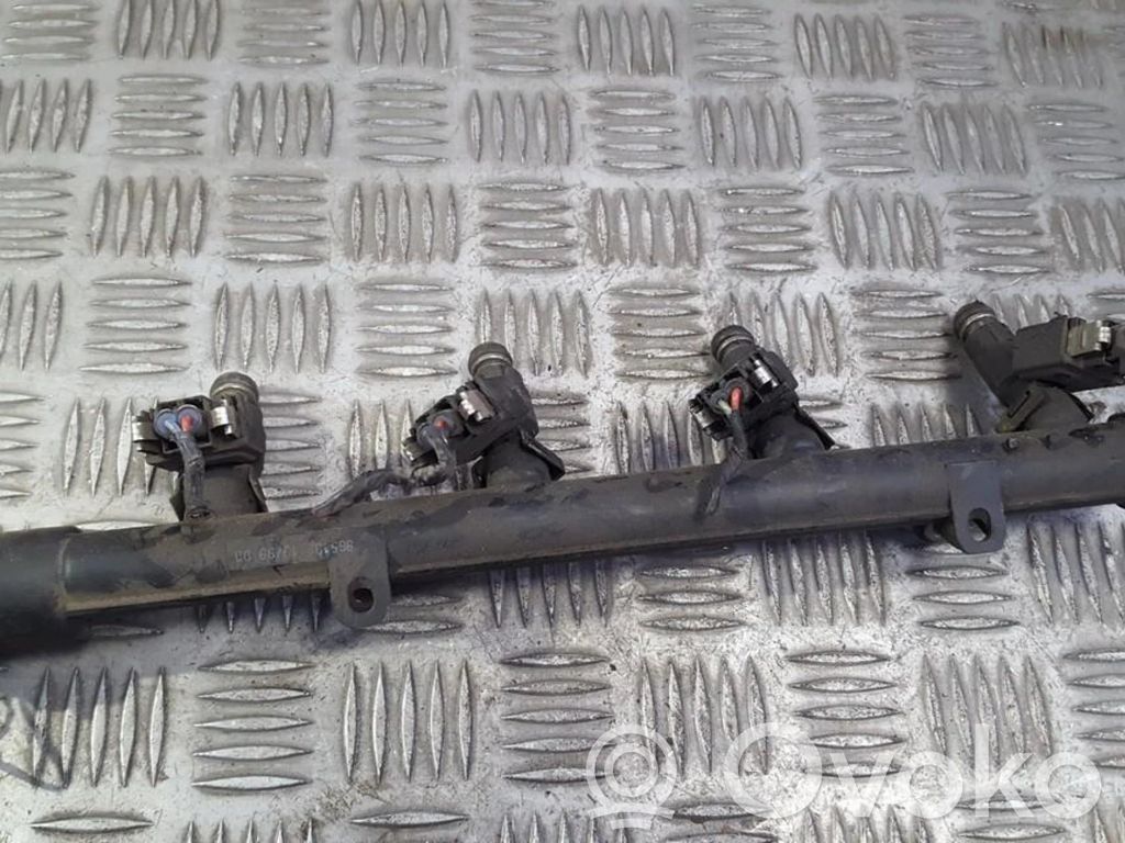 Volkswagen Polo III 6N 6N2 6NF Rampă alimentare injectoare 