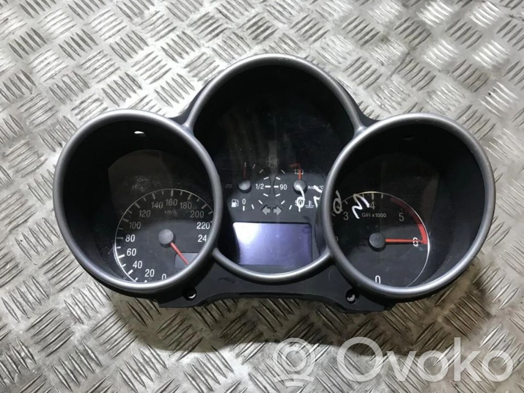 Alfa Romeo 147 Licznik / Prędkościomierz 