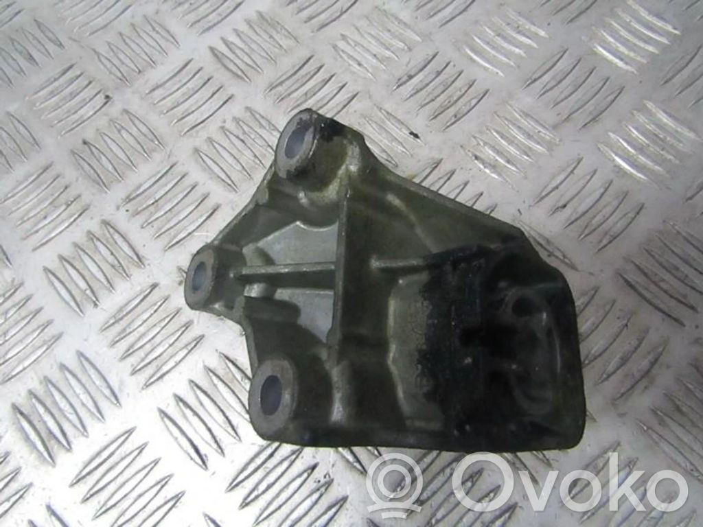 Volvo XC90 Suport motor 