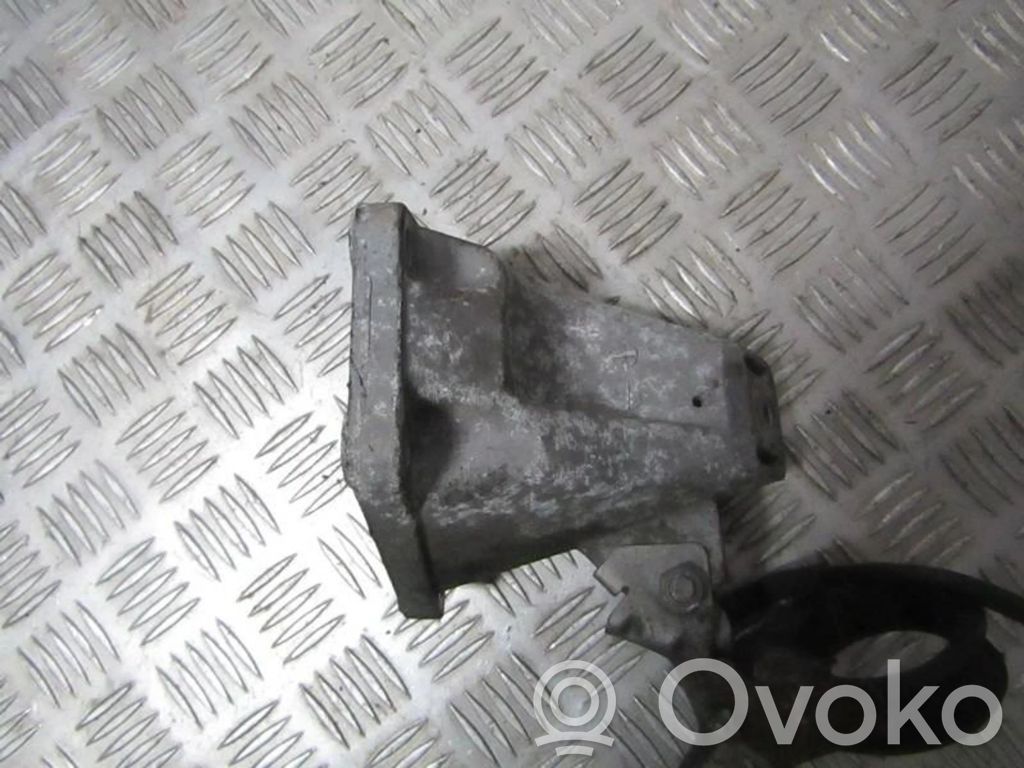 Audi A4 S4 B5 8D Suport motor 