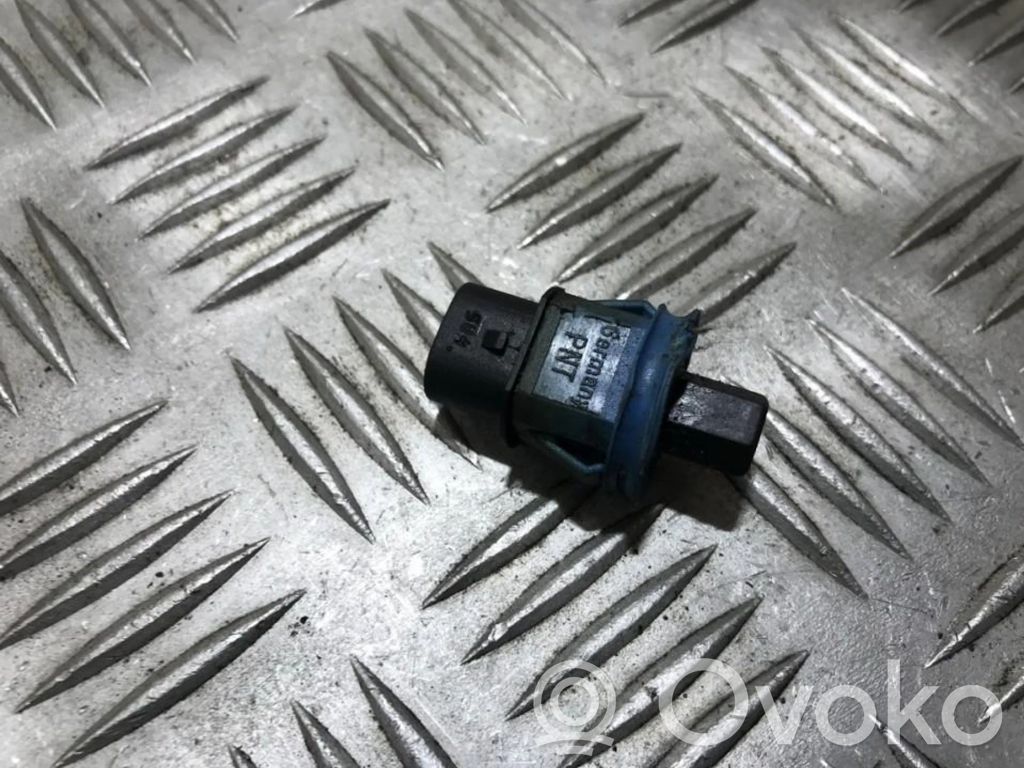 Volkswagen Sharan Czujnik otwarcia maski przedniej 