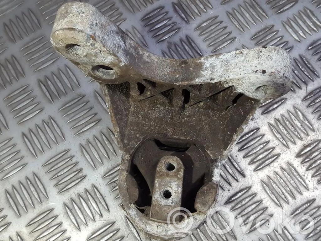 Engine mount bracket   97KB6038,R76JA,97KB6038,R76JA