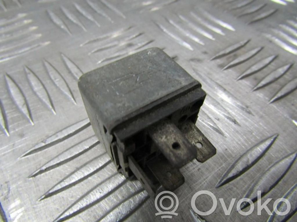 BMW 3 E30 Other relay 