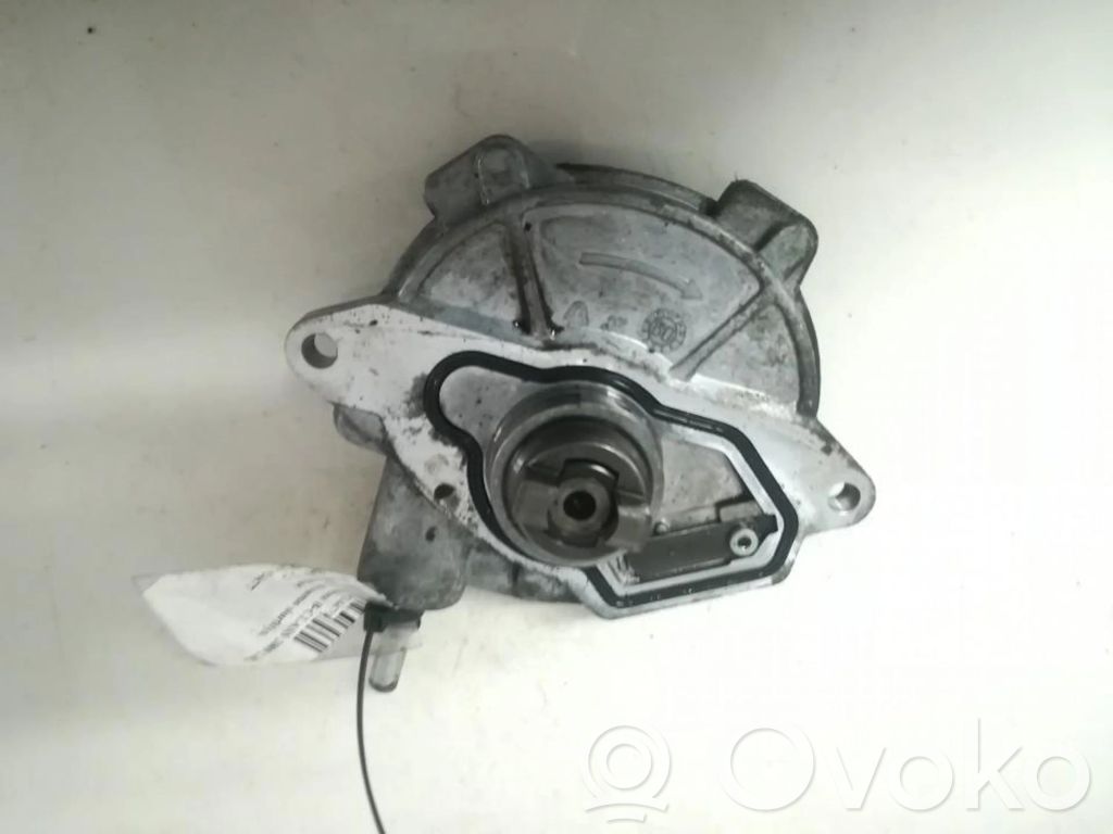 Mercedes-Benz B W245 Pompe à vide