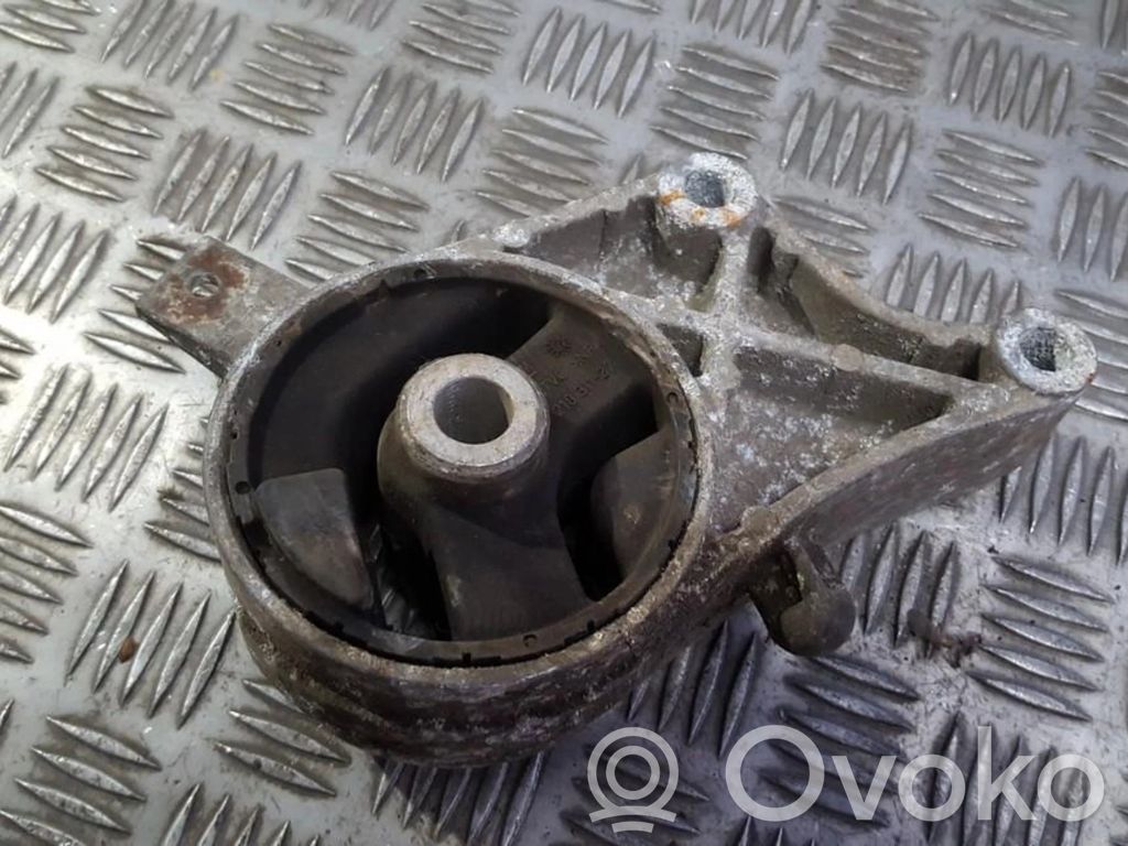 Opel Vectra C Engine mount bracket 