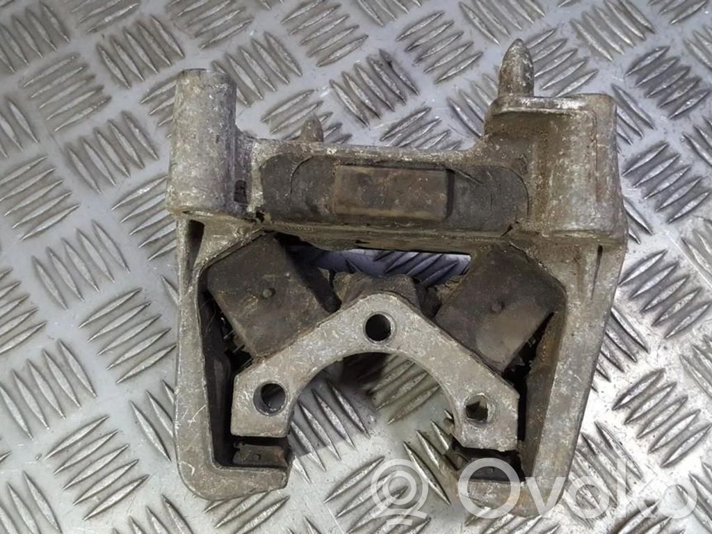 Engine mount bracket   1601867,90495514,1601867,90495514