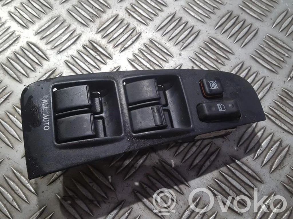 Toyota Avensis T250 Przyciski szyb 
