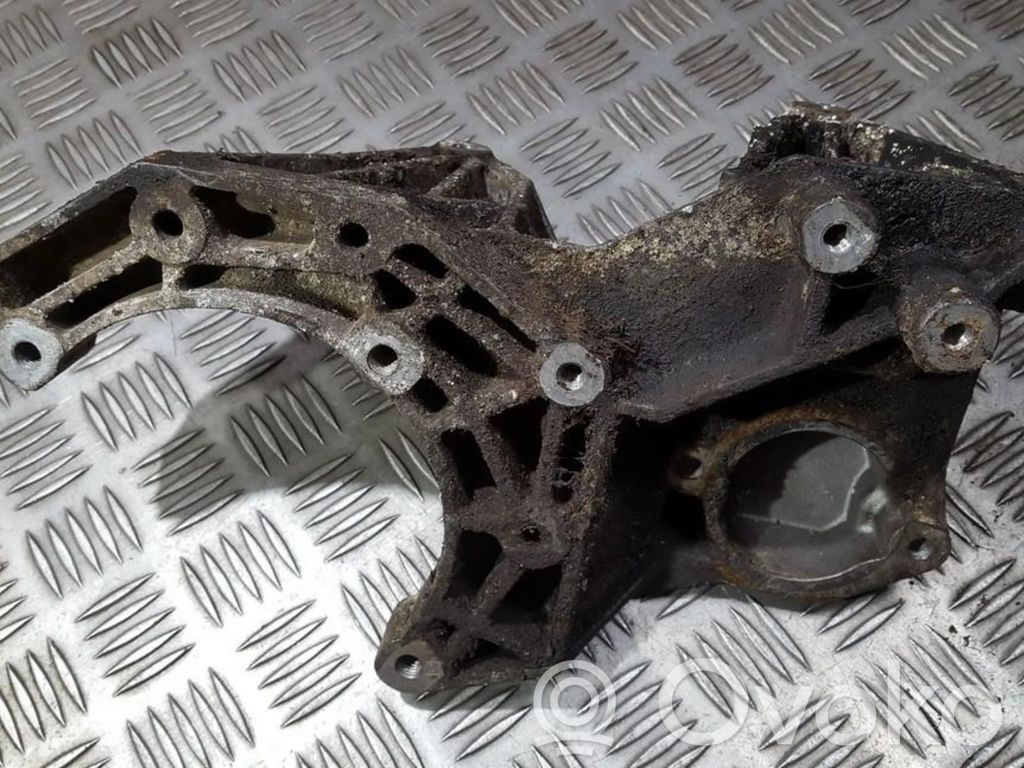 Opel Omega B1 Supporto di montaggio del motore (usato)