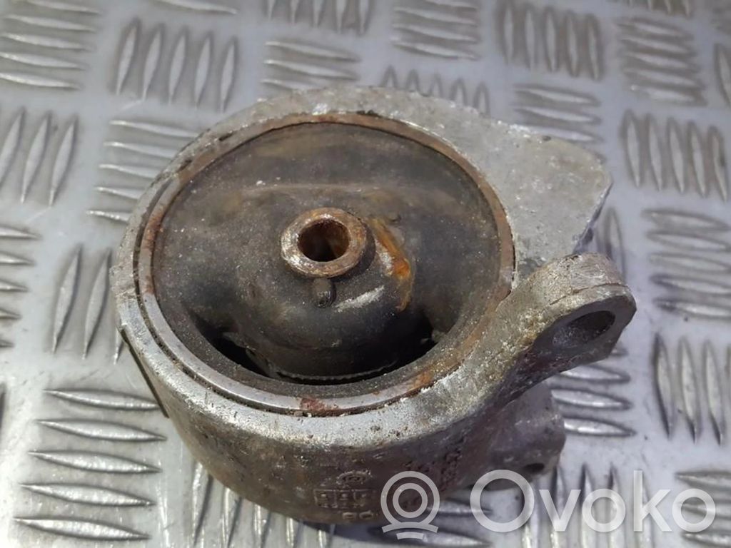 Nissan NX 100 Suport tampon motor 