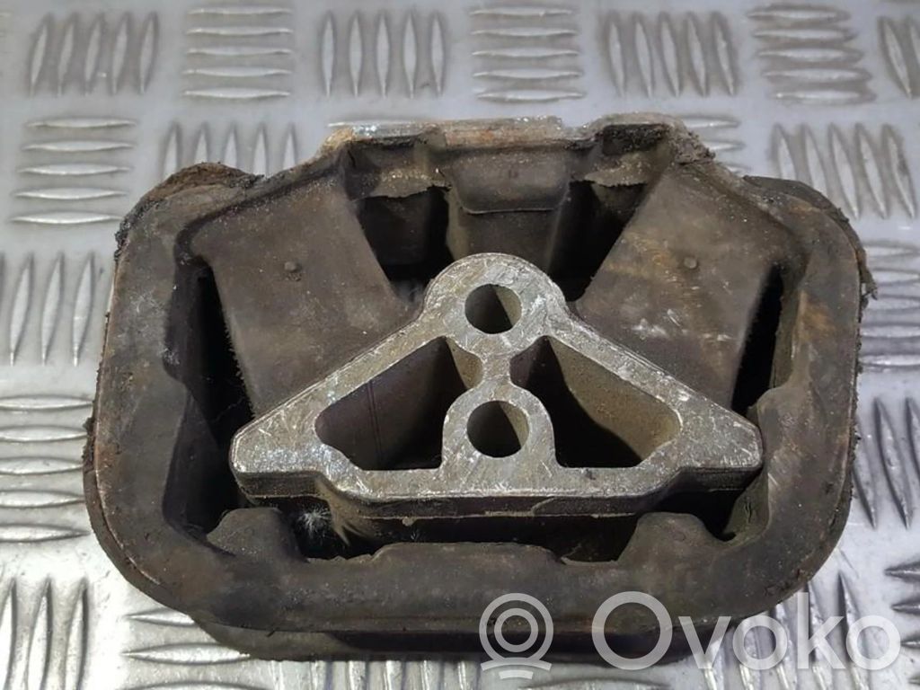 Opel Vectra B Engine mount bracket 