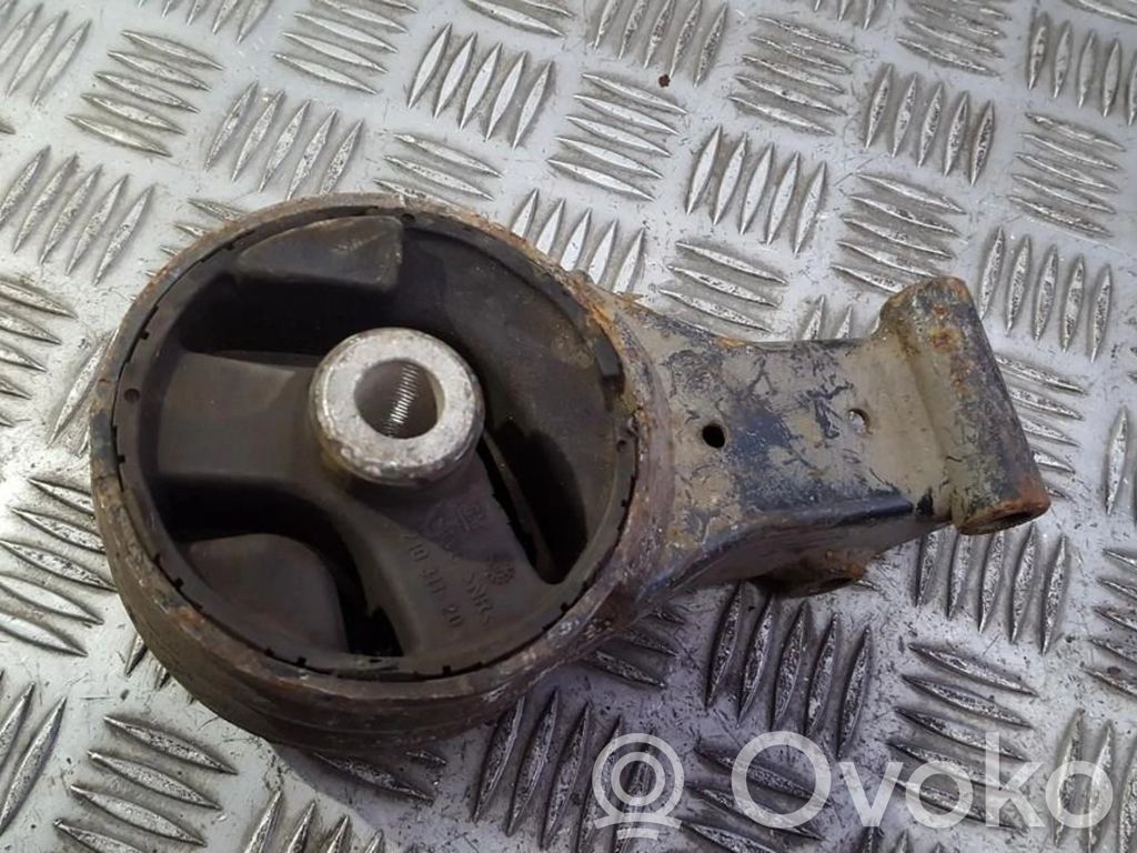 Opel Vectra C Engine mount bracket 