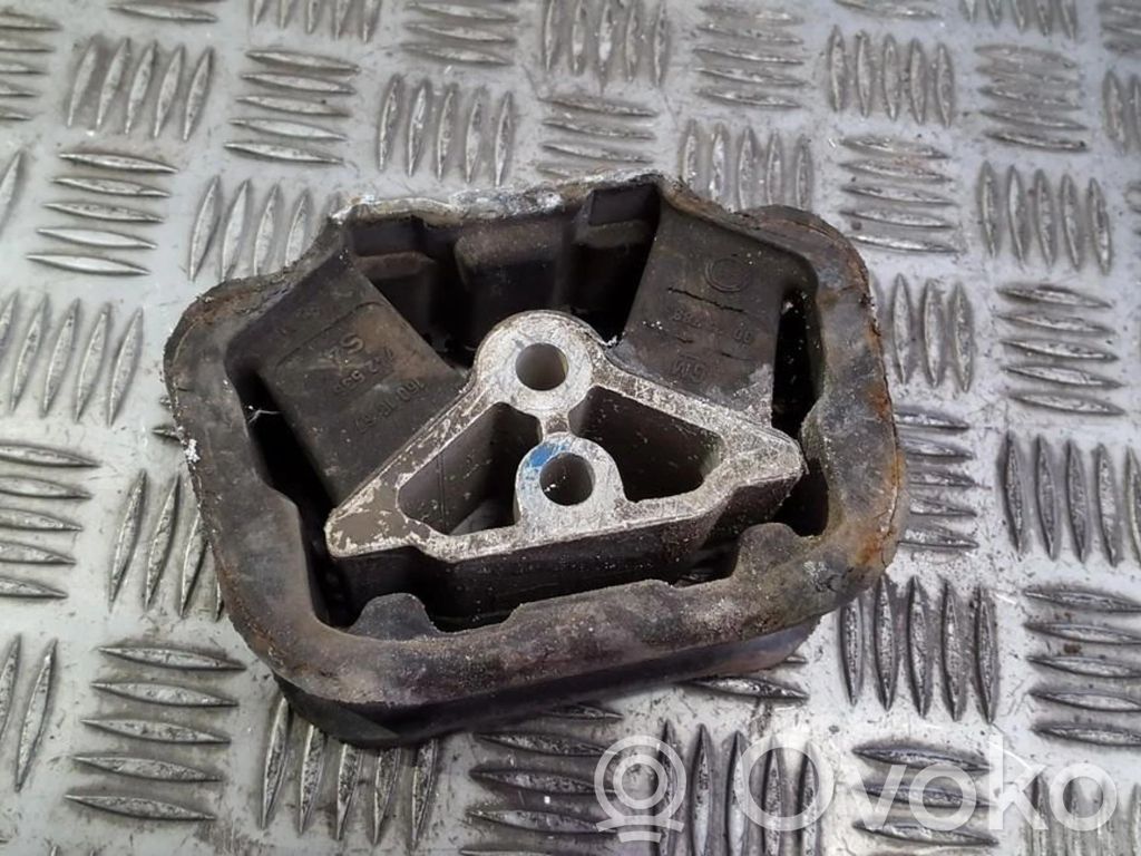 Opel Vectra A Engine mount bracket 
