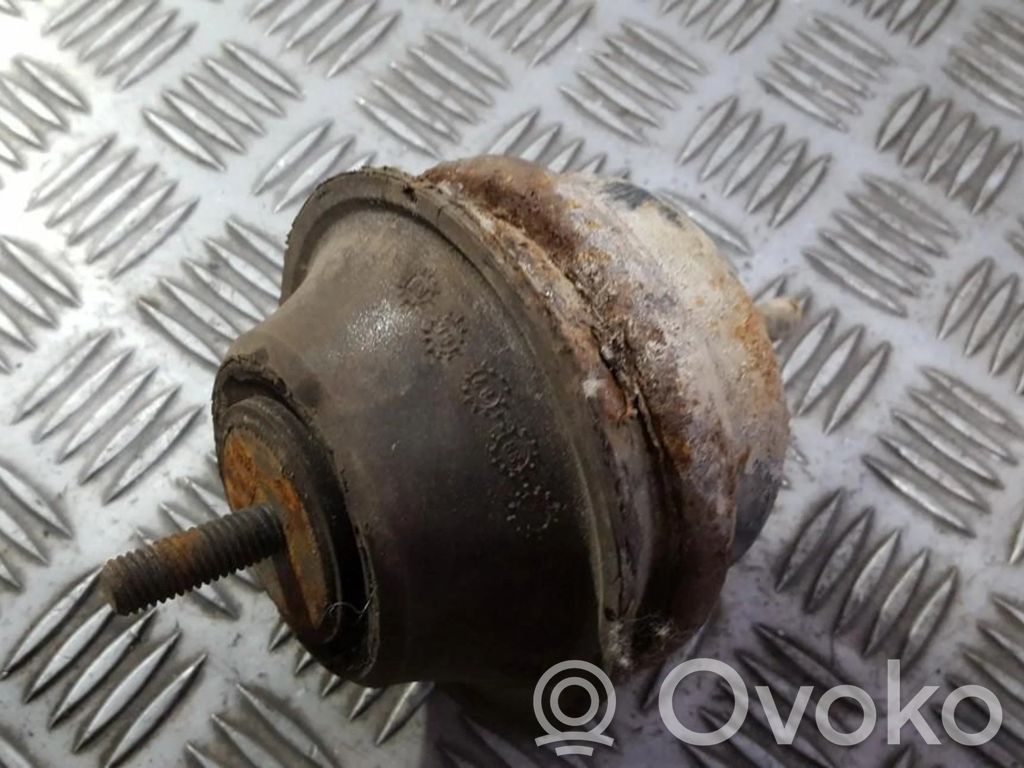 Ford Sierra Wspornik / Mocowanie silnika 
