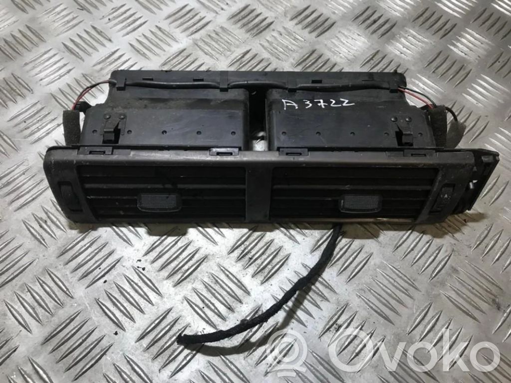 Rejilla de ventilación central del panel   4B1820951,4B1820951