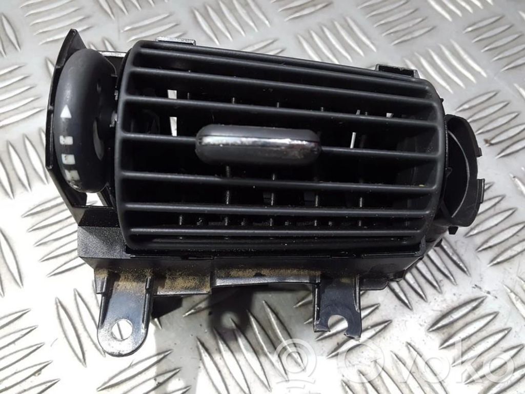 Mercedes-Benz C W203 Grilă ventilație centrală 