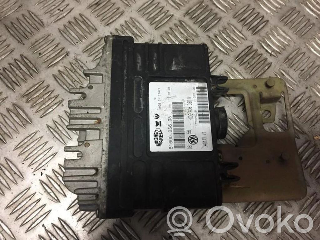 Volkswagen Golf III Sterownik / Moduł ECU 