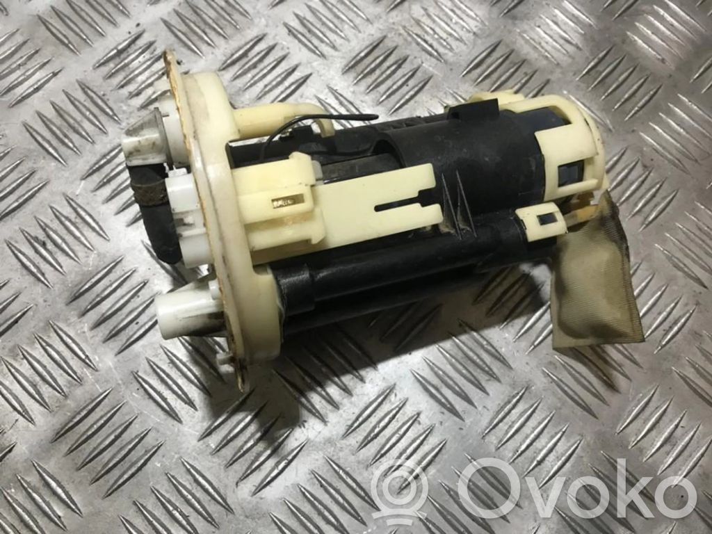 Mitsubishi Lancer Polttoainesäiliön pumppu 