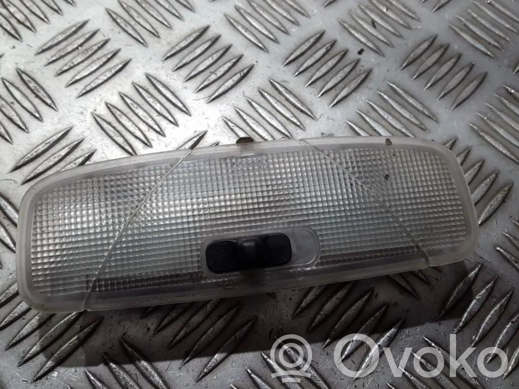 Ford Focus Takaistuimen valo 
