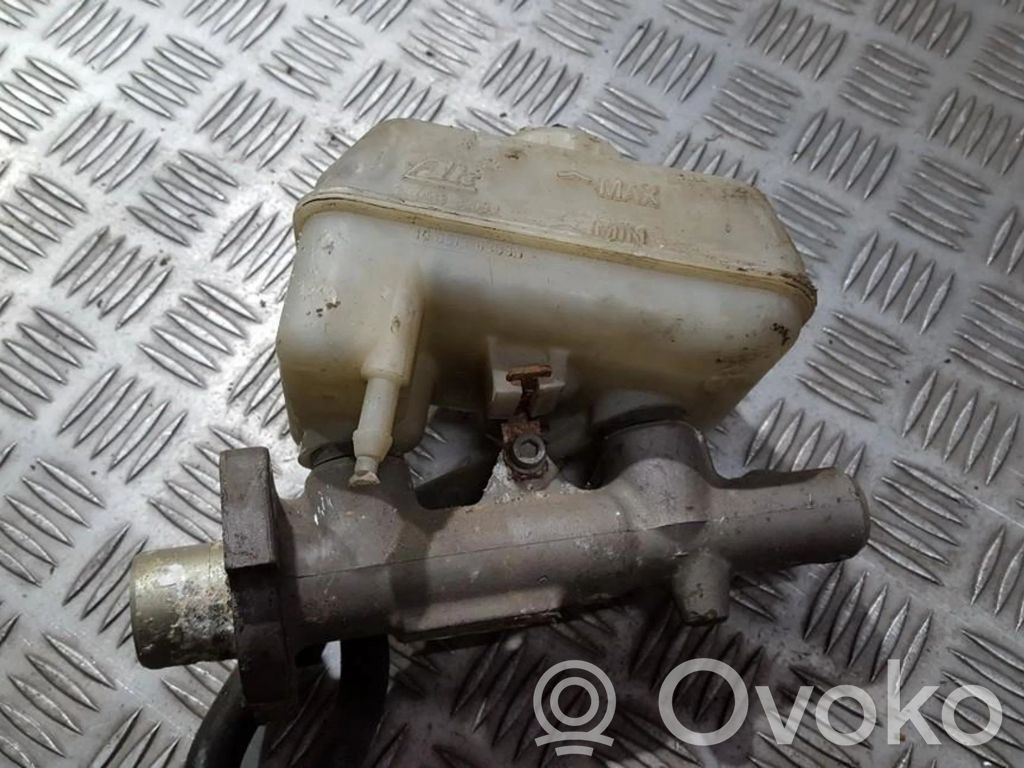 Volvo 850 Pääjarrusylinteri 