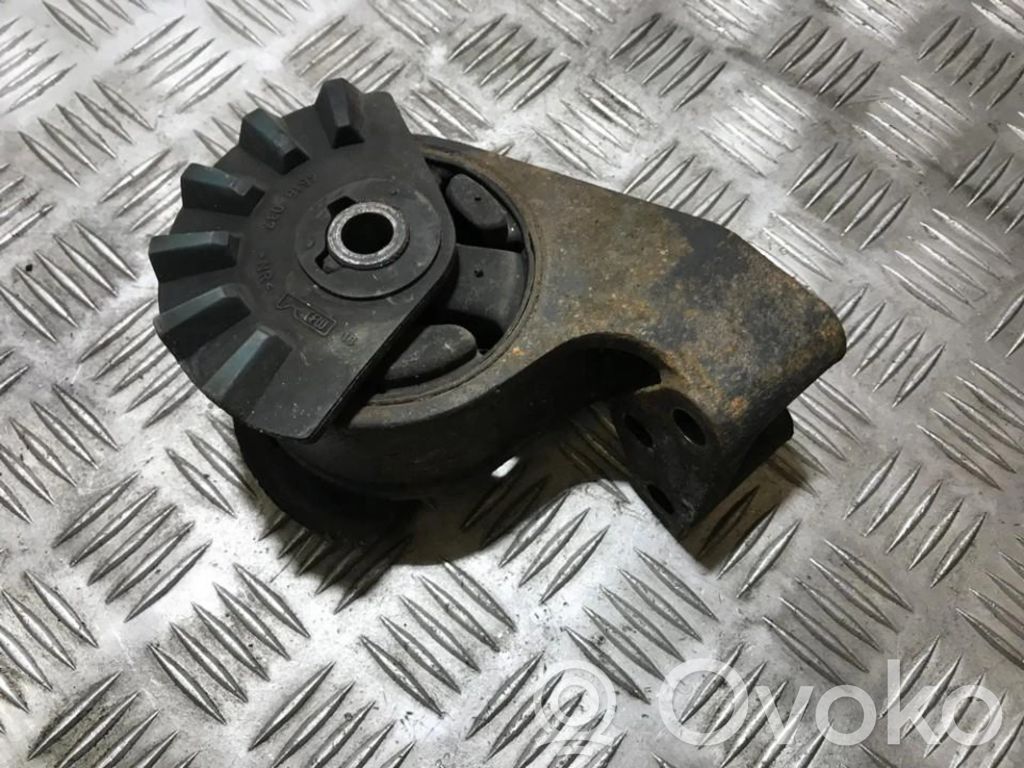 Mitsubishi Carisma Engine mount bracket 