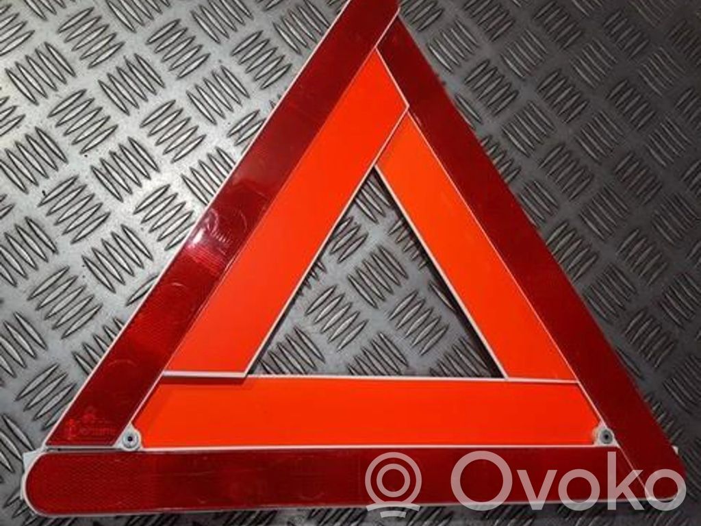 Volvo V50 Segnale di avvertimento di emergenza 