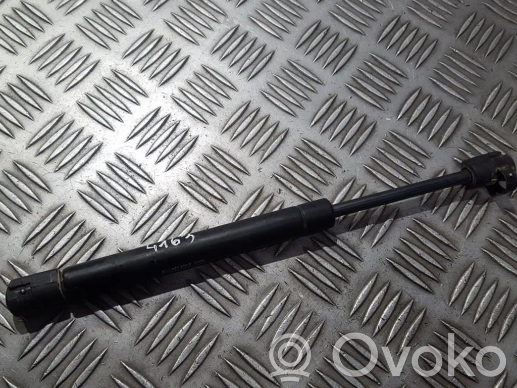 Audi A4 S4 B5 8D Ammortizzatore portellone posteriore/bagagliaio 