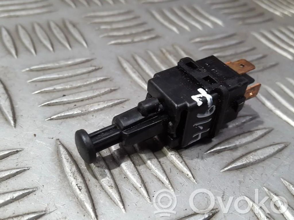 Brake pedal sensor switch   90337607,90307473,90307473,90337607