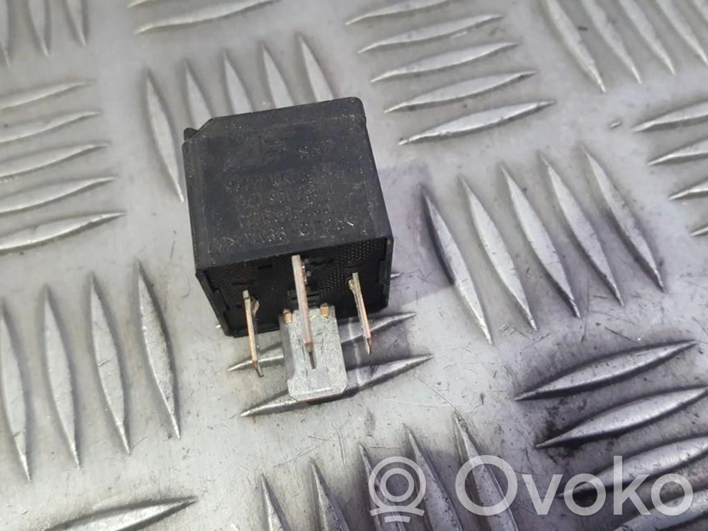 Alte relee   95VW10K705CA,7M0951253A,7M0951253A,95VW10K705CA