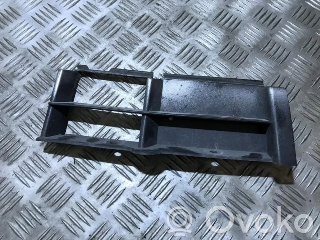 BMW 5 E39 Grilă inferioară bară față 