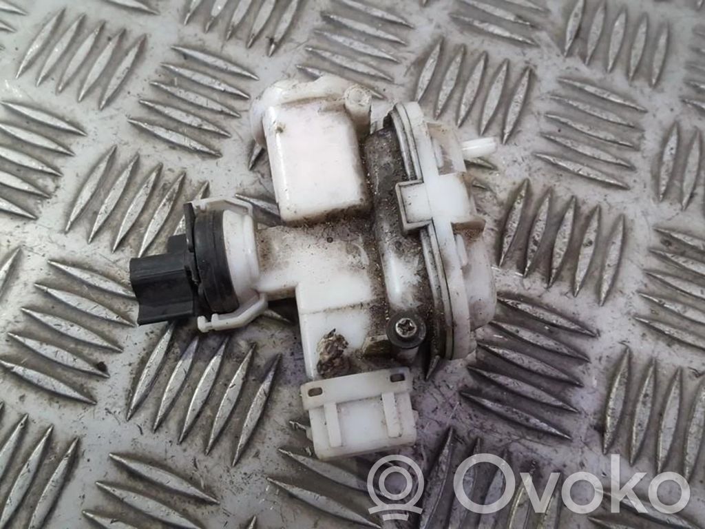 Volkswagen PASSAT B3 Pompka centralnego zamka