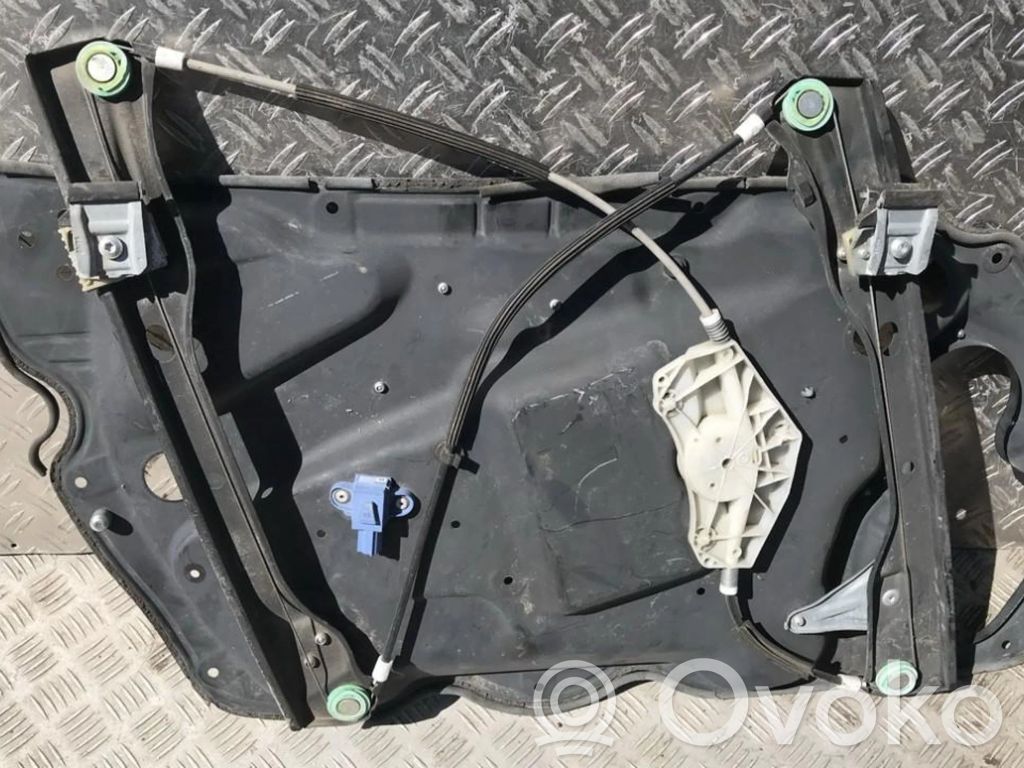 Volkswagen PASSAT B6 Alzacristalli del portellone scorrevole con motorino 