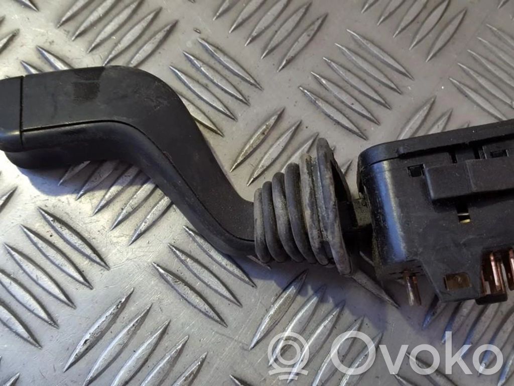 Opel Vectra B Leva indicatori 