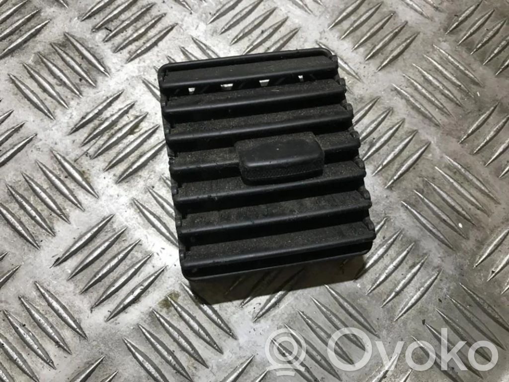 Opel Vectra B Rejilla de ventilación central del panel