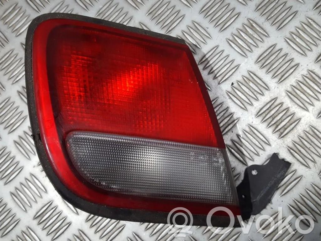 Mazda Xedos 9 Luci posteriori del portellone del bagagliaio 