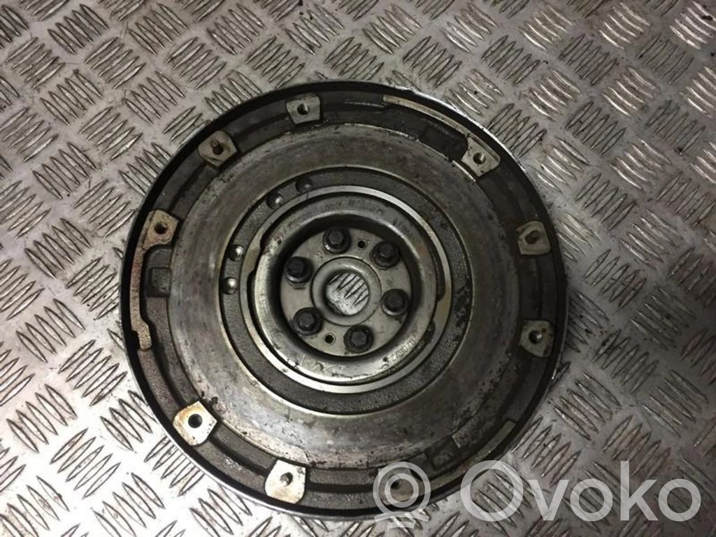 Volvo V50 Vauhtipyörä 