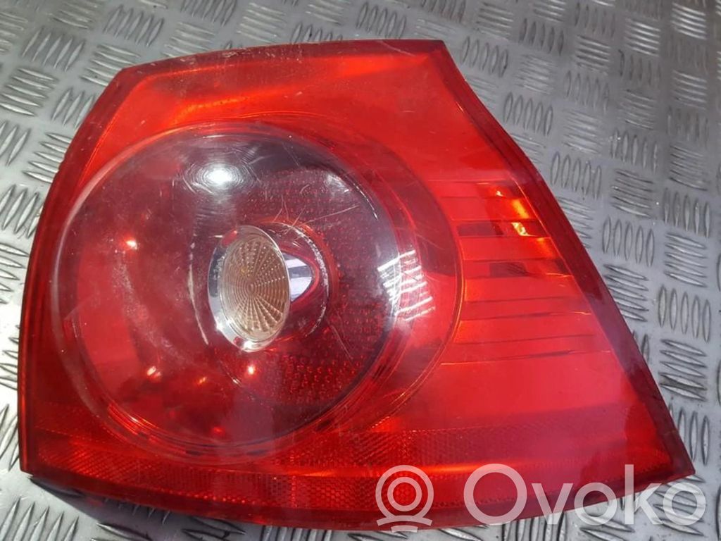 Volkswagen Golf V Luci posteriori