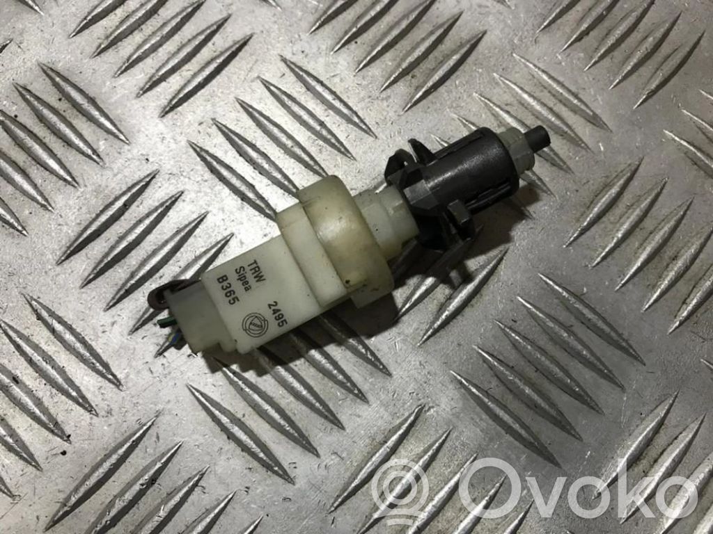 Fiat Punto (176) Interruptor sensor del pedal de freno 