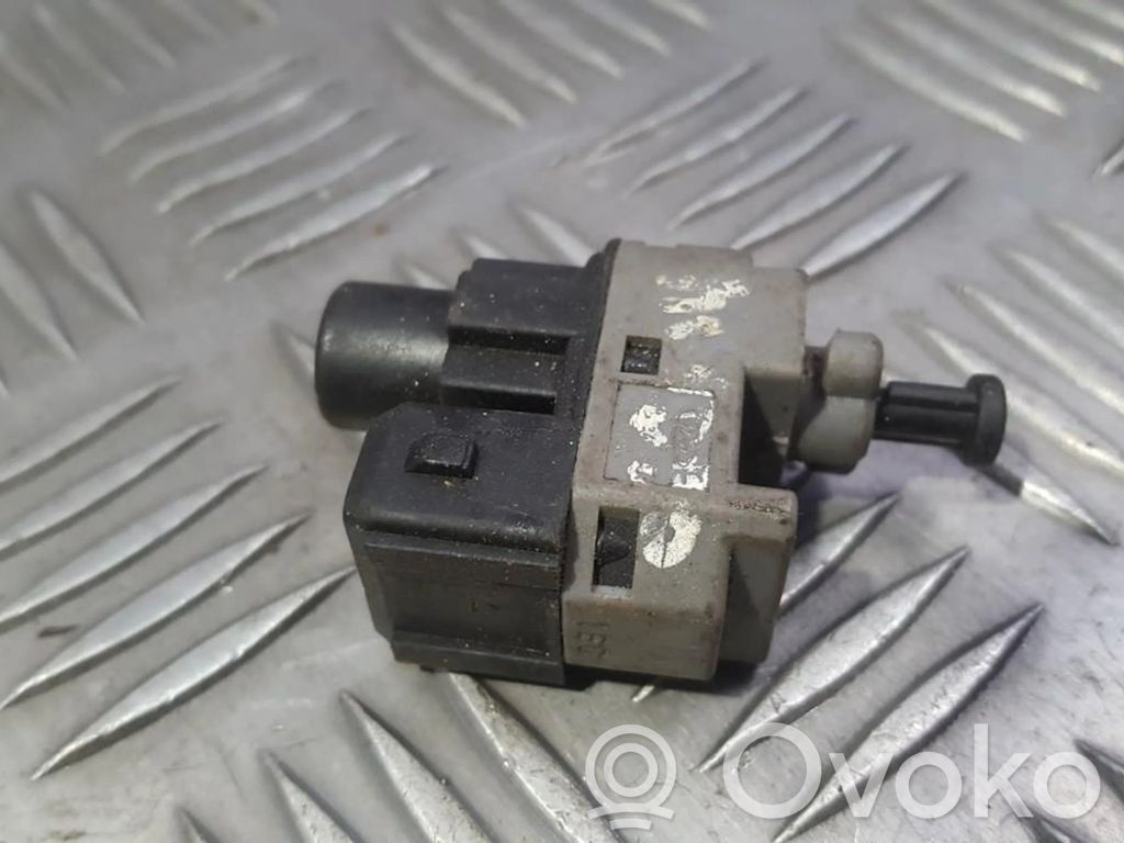 Interruptor sensor del pedal de freno   1S7T13480AA,1S7T13480AA,1S7T13480AA,1S7T13480AA