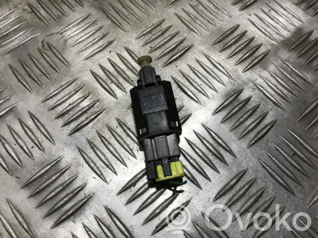 Mazda 323 F Bremzes pedāļa sensors 