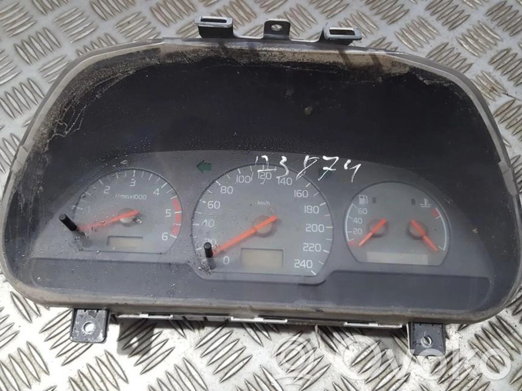 Volvo S40, V40 Spidometrs (instrumentu panelī) 
